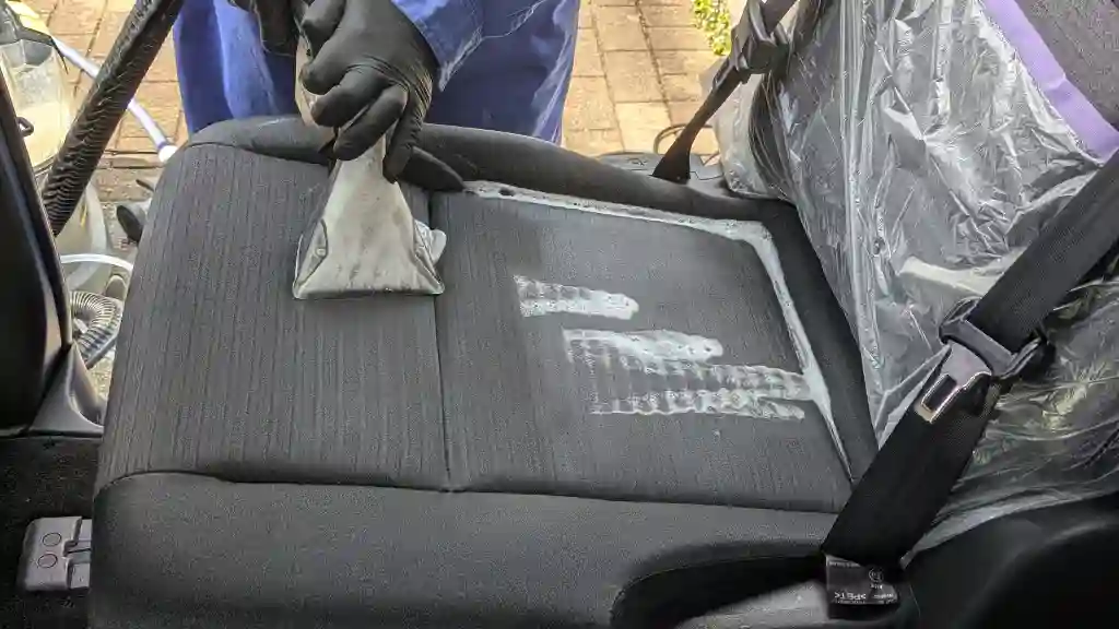 シートをリンサー洗浄