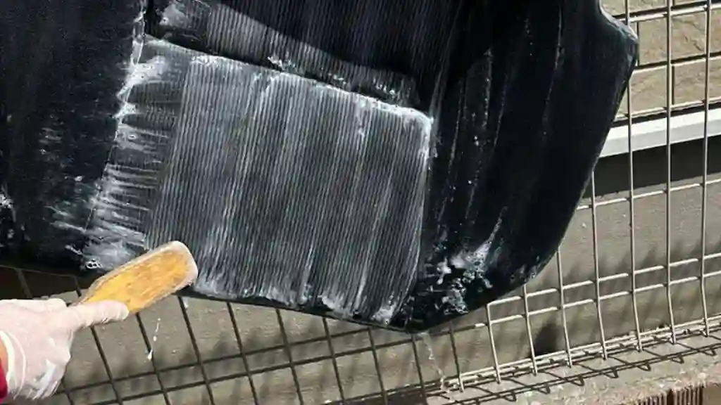 シートの魚臭をクリーニング